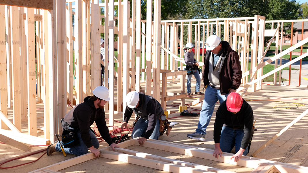 building contractors red deer